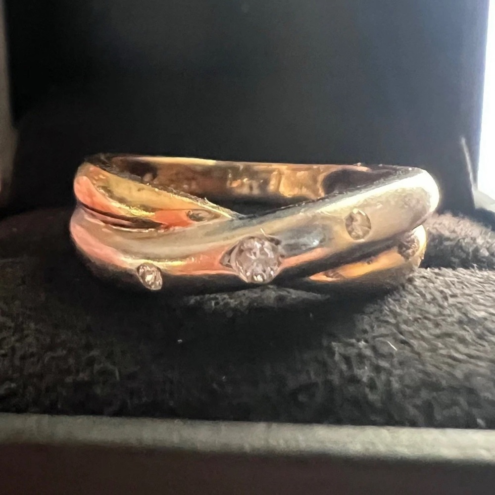 Elegant Gold and Silver Women's Ring